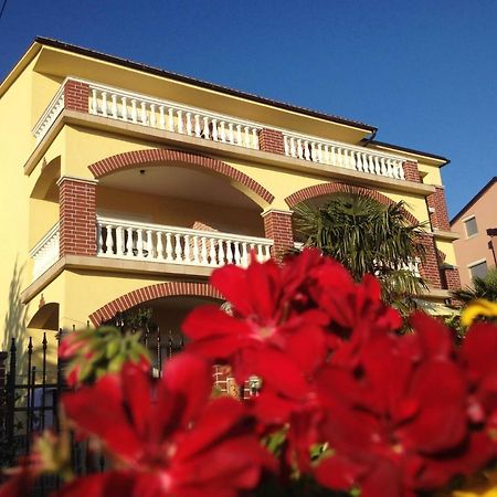 نوفي فينودولسكي Bed & Breakfast Ruzica المظهر الخارجي الصورة