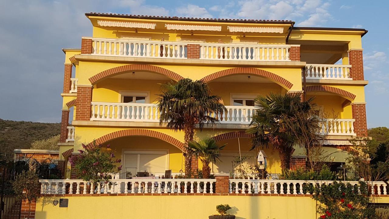 نوفي فينودولسكي Bed & Breakfast Ruzica المظهر الخارجي الصورة